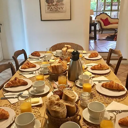 D'hôte La Beaudine Maison d'hôtes Forcalquier