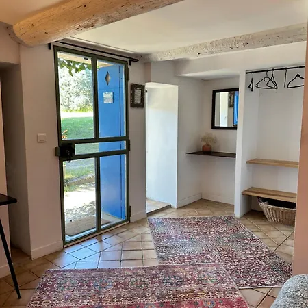 D'hote La Beaudine Guest house *