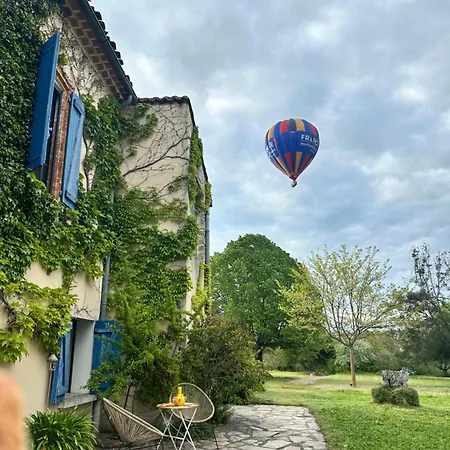 D'hote La Beaudine Guest house *